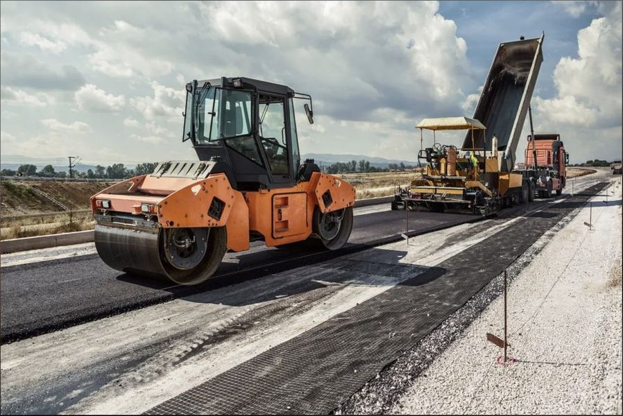 asphalt laying