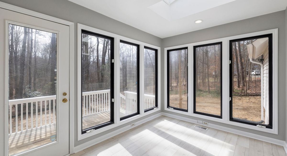 4 Benefits of Replacing Your Home's Windows.jpg