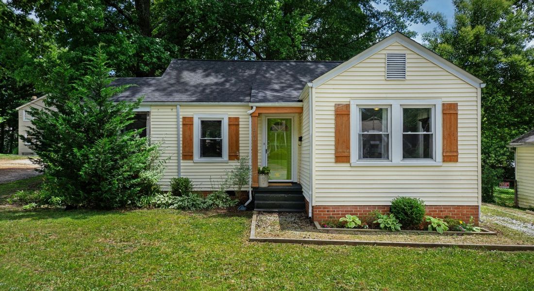 a small home Blog Hero.jpg