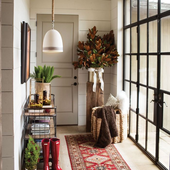 Entry foyer lighting pendant