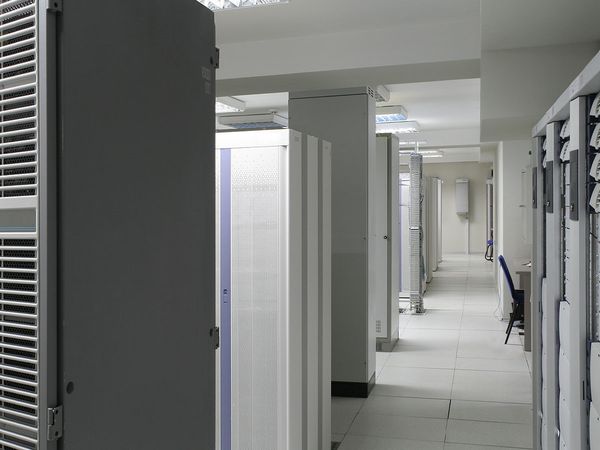 rows of servers in lockers 