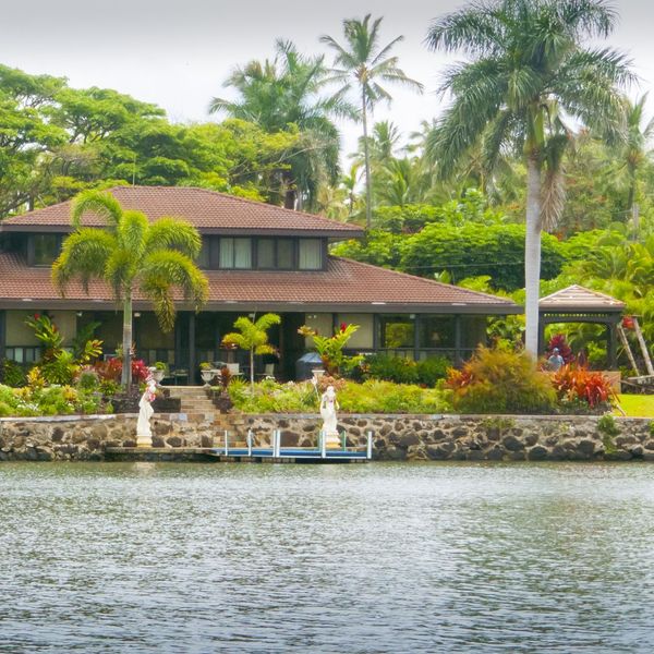 exterior of Hawaiian home on water