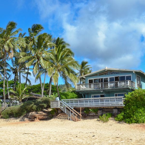 exterior of home on Hawaiian beach