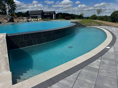 pool with infinity edge