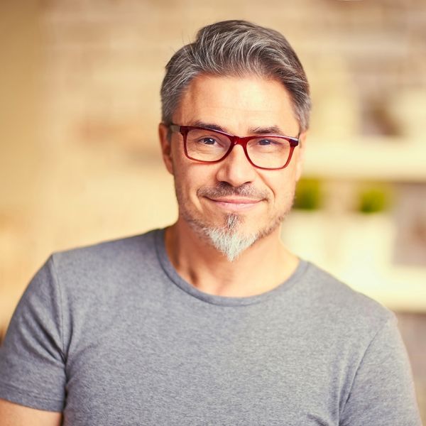 Choosing the Right Eyewear Top Trends for Every Lifestyle-2.jpg