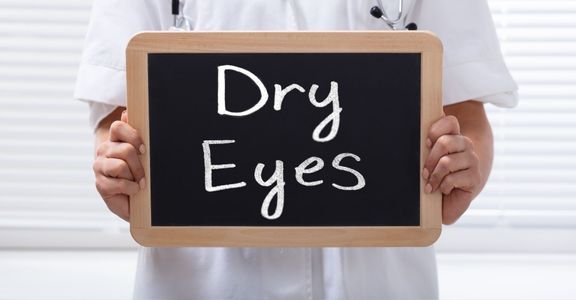 dry eyes sign
