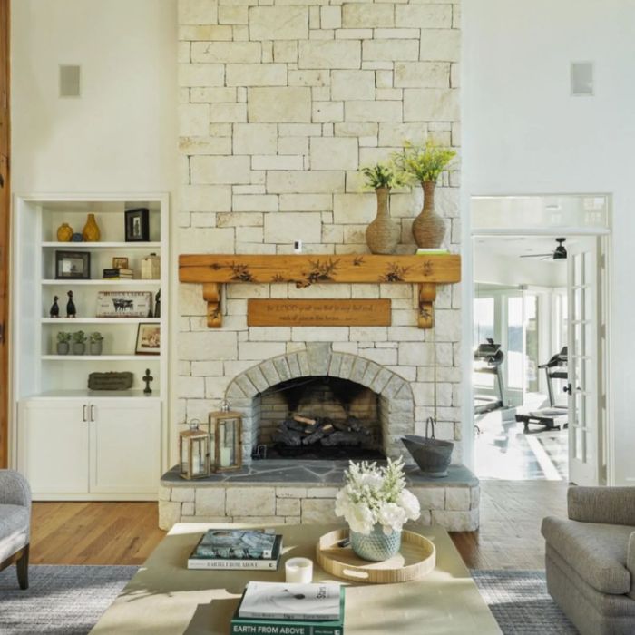 Living room of the featured property. 