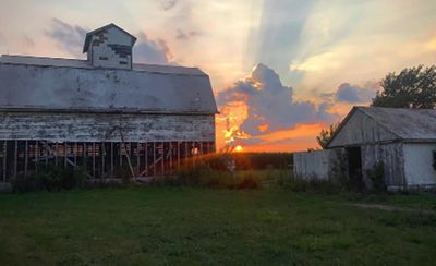 barn-5c8a806ef2e10.jpg