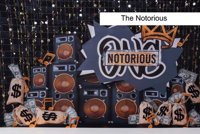 The Notorious cake smash background