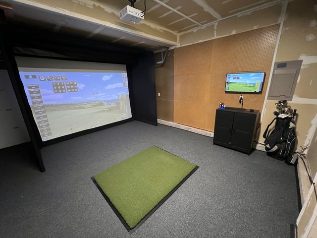 Garage Golf Simulator (Cage)