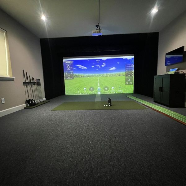 virtual golf course on screen