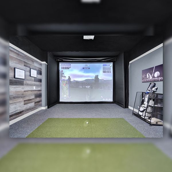 Image of a golf simulator