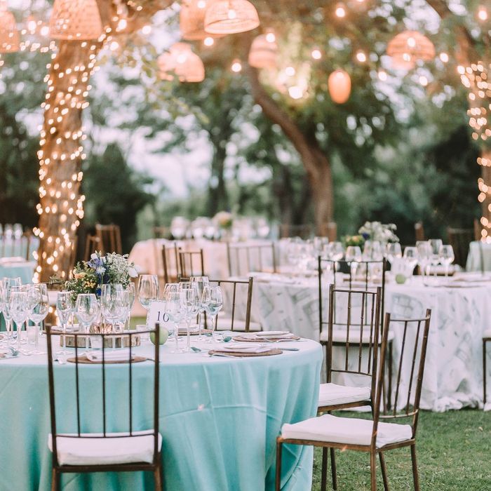 outdoor event seating and decor