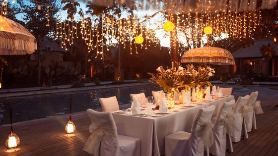 beautiful outdoor wedding decor