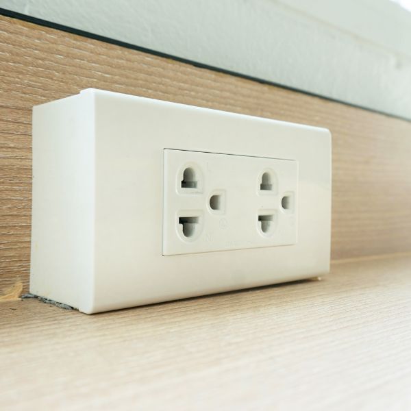 How to Handle Electrical Emergencies Before Help Arrives 5.jpg