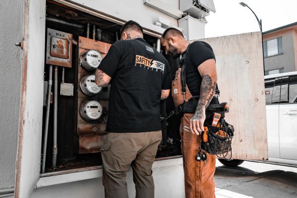 3 Electrician San Fran.jpg