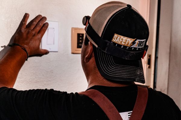1 Electrician Cupertino.jpg