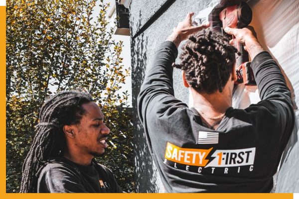 Emergency Electrician in the Bay Area - 1.png