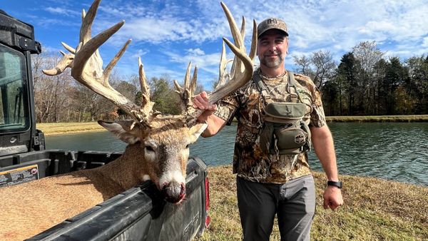 Hero Best Whitetail Deer Hunting in Kentucky.jpg