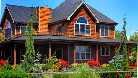 The Top 4 Questions to Ask a Landscaper Before You Sign a Contract - Hero.jpg