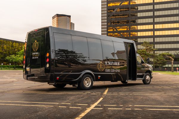 Ford Shuttle back.jpg