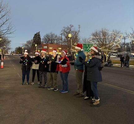Berthoud Caroling Street 2.jpg