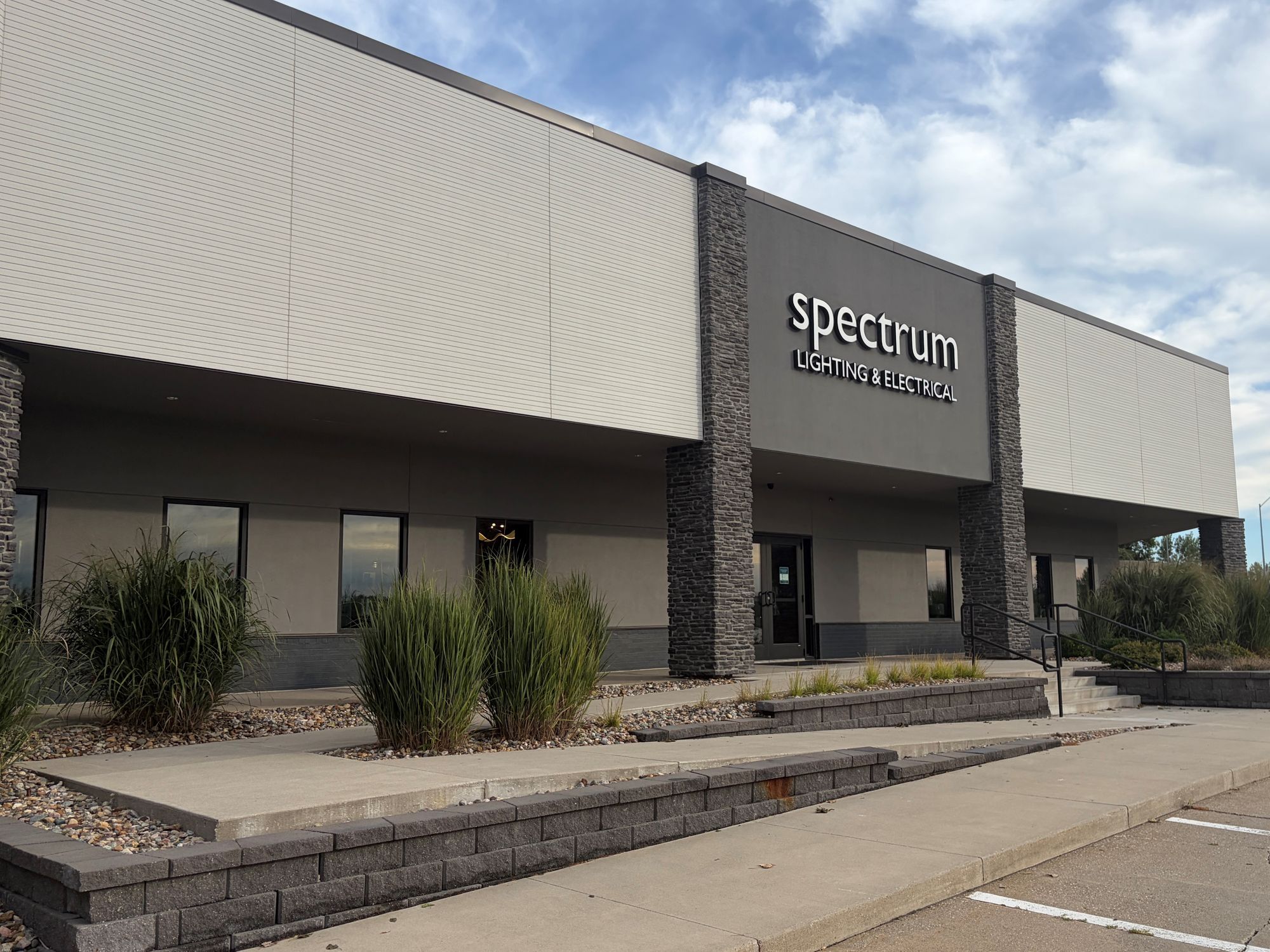 Exterior 5 (1).jpg