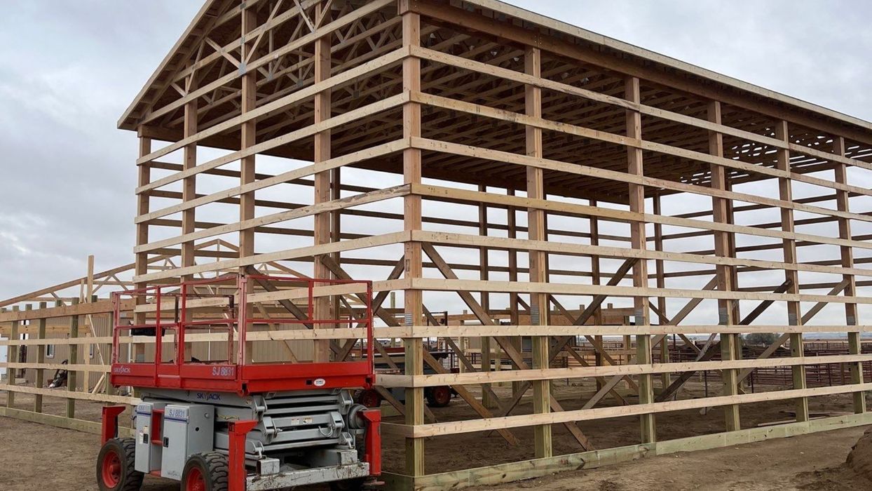 pole barn construction
