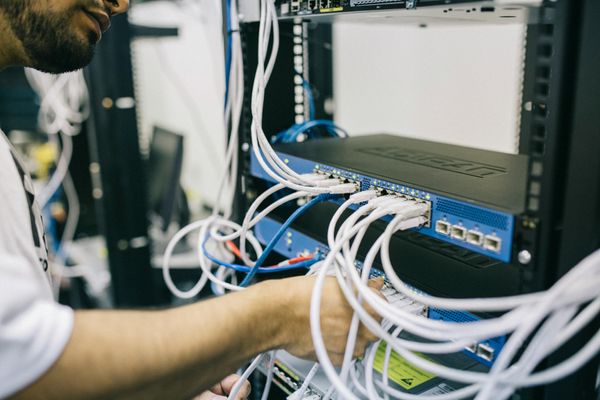 pexels-field-engineer-147254-442150.jpg