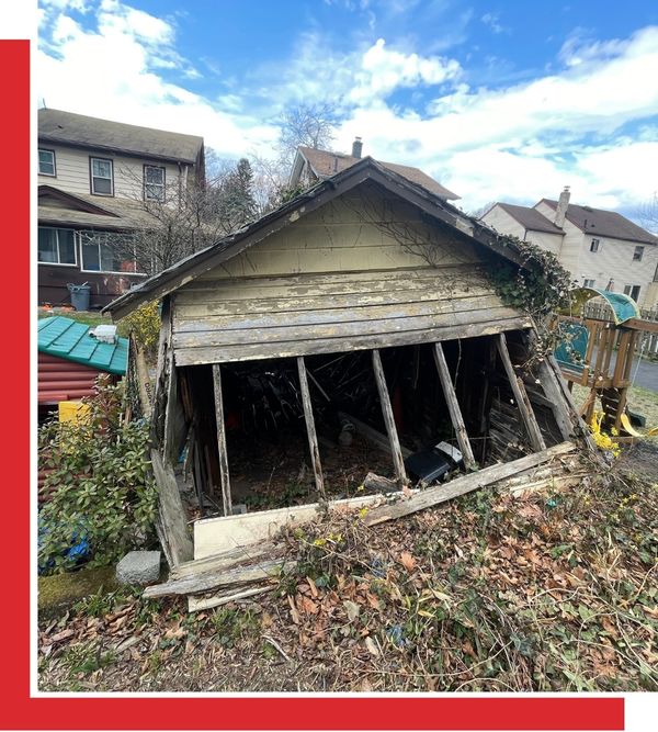 Decomposing shed