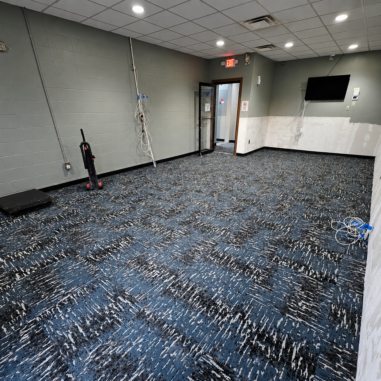 Carpet tile installation