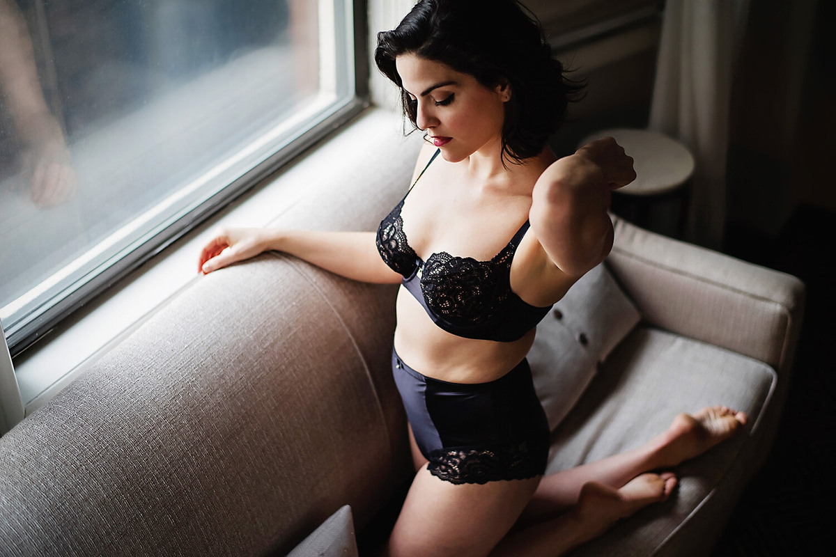 AndreeaBBallenPhotography-KimmayCaldwellPersonalBrandBoudoirPhotos-GregoryHotelNewYorkCity-IMGP2977.jpeg