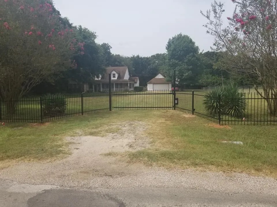 tri-county-fence-gallery-26-1920w.jpeg