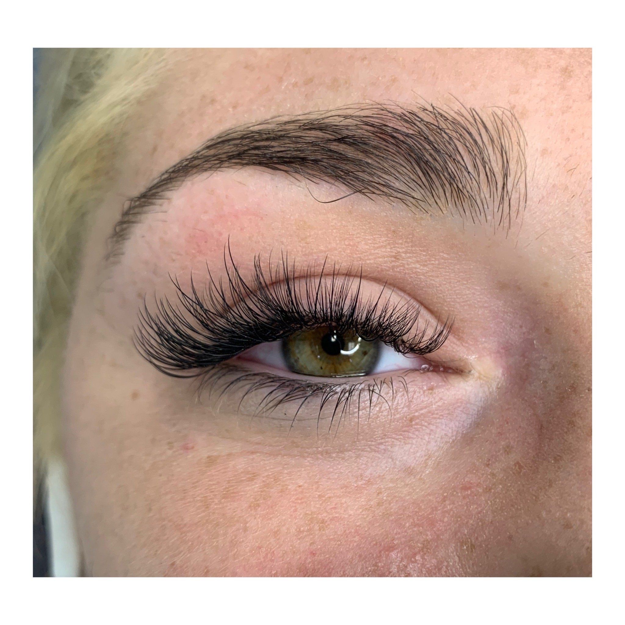 voluminous eyelashes voluminous eyelashes