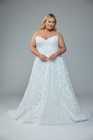 Y3229SB_S26-Plus_Lookbook_FullFront.jpg