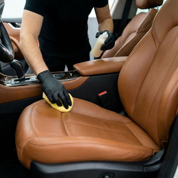The Ultimate Guide to Mobile Interior Auto Detailing (4).jpg