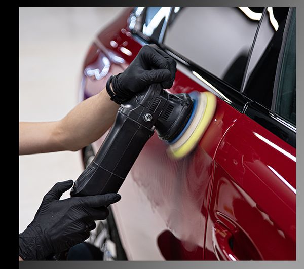 You detailing crew will clean and ensure your car’s exterior is shining!