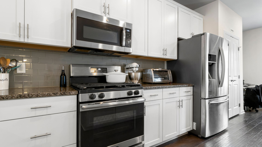 How to Extend the Lifespan of Your Oven with Proper Care.jpg