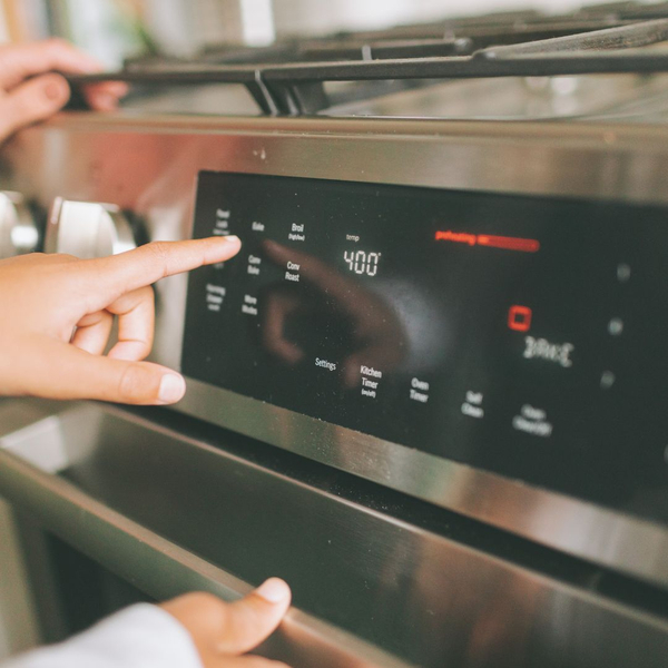 1 Why Timely Oven Repairs Can Save You Money on Energy Bills.jpg