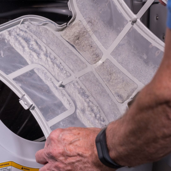 cleaning dryer vent and lint