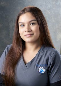 MASH12-Elisa-5f21b00dcfb93-214x300.jpg