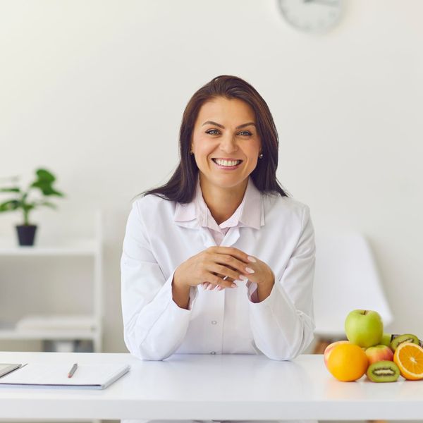 smiling nutritionist smiling nutritionist
