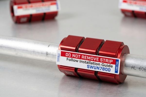 Snaplock metal to metal fitting on an aluminum pipe