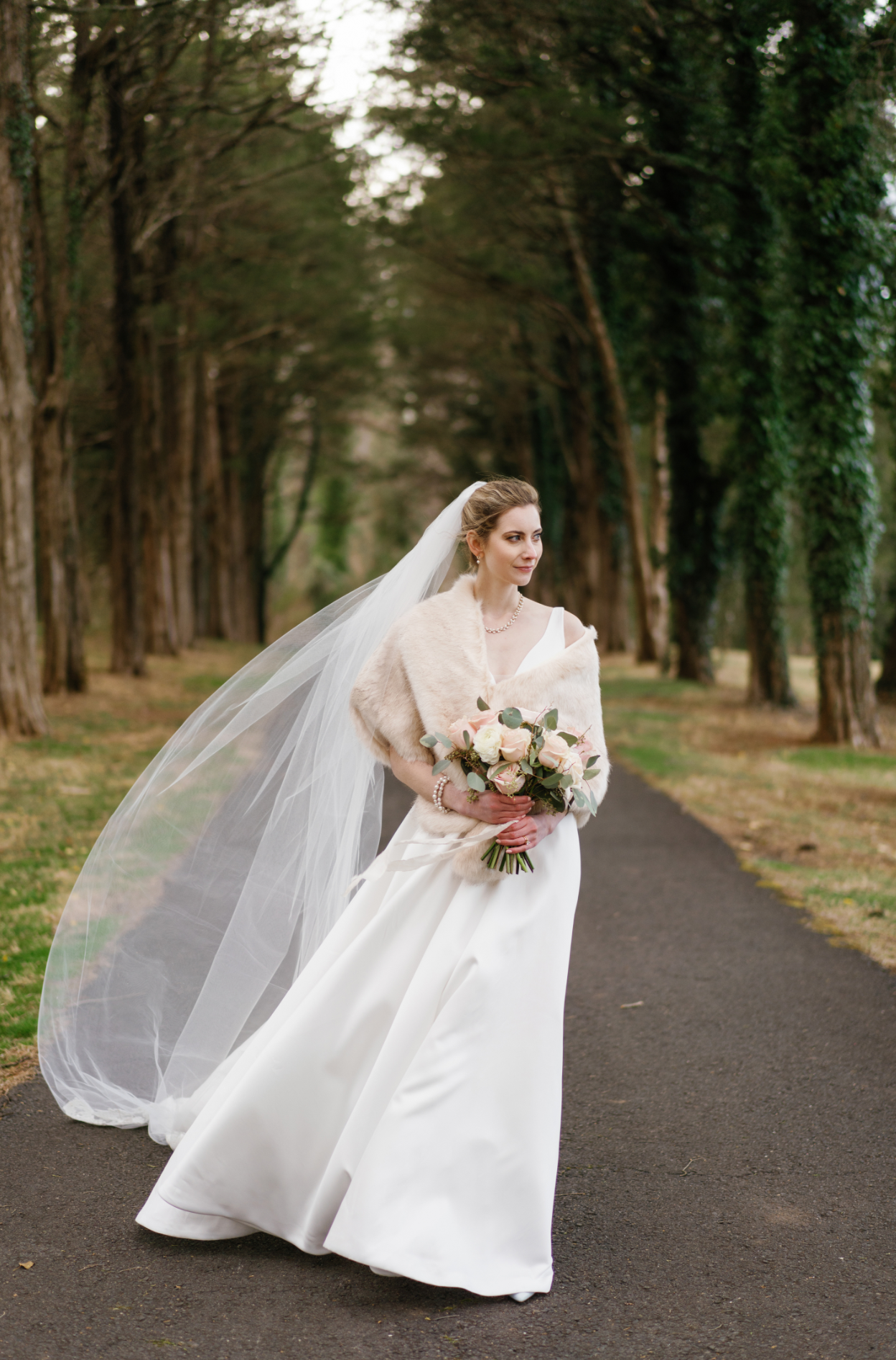 Traditional Wedding Inspiration Salon Emage 7.png