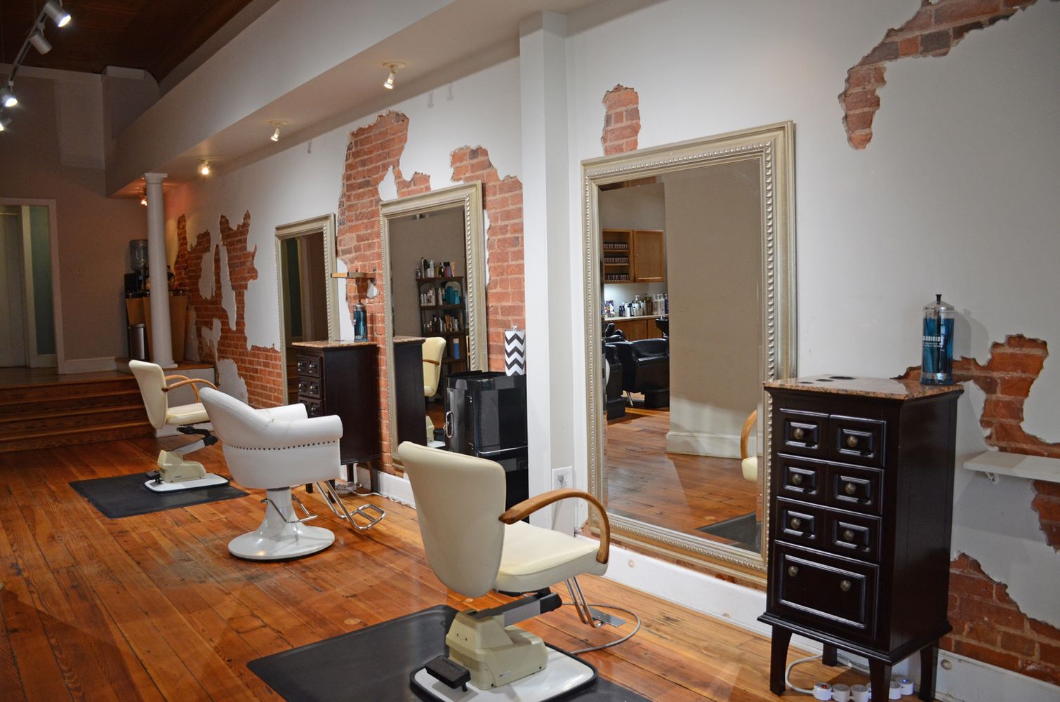 Salon_Emage_Spa_06.JPG