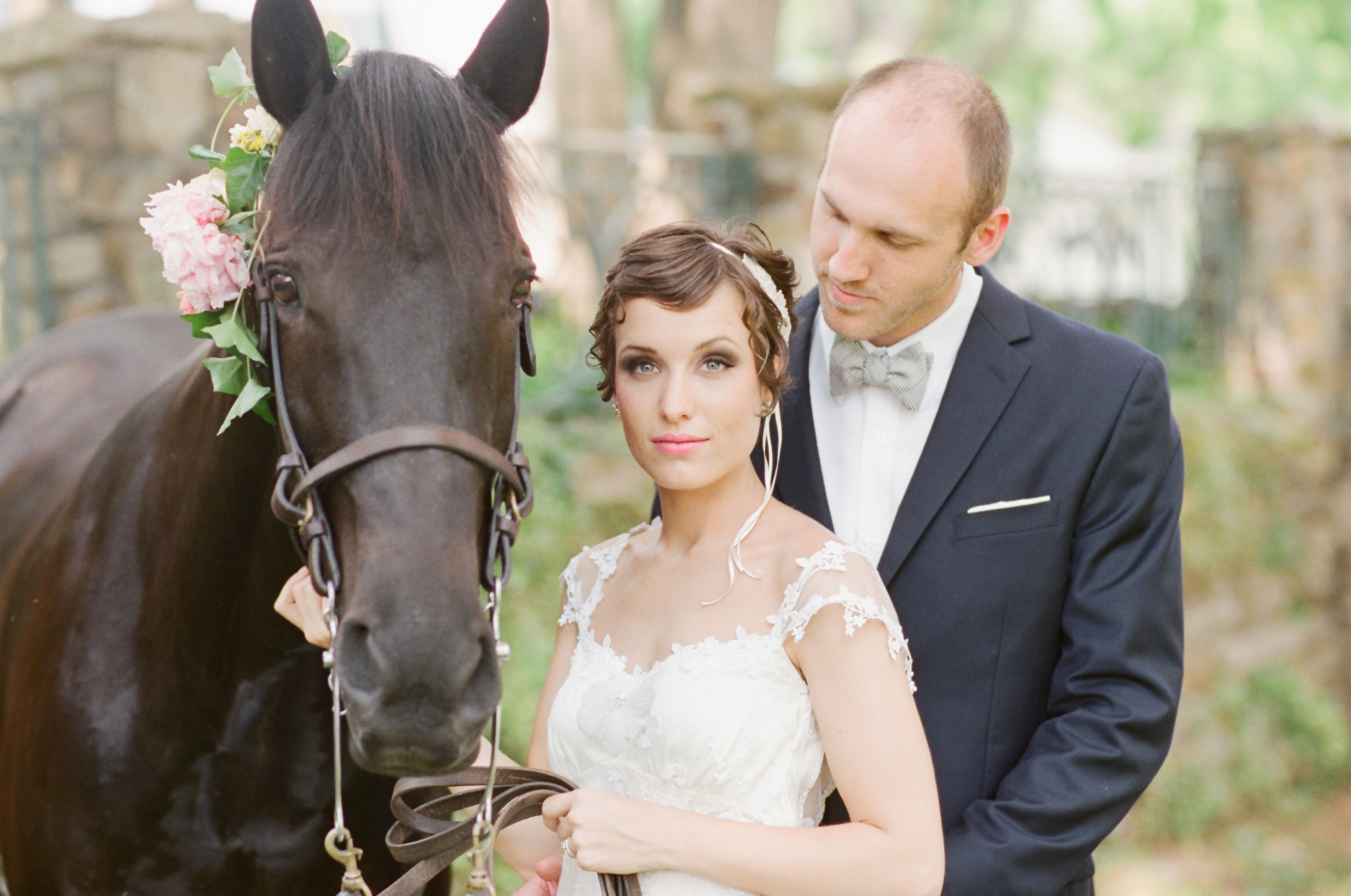 Hunt Country Wedding Inspiration Salon Emage 11 Red Fox Inn.jpg