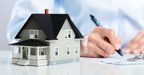 M25944 - What to Consider Before Refinancing Your Home Hero.jpg