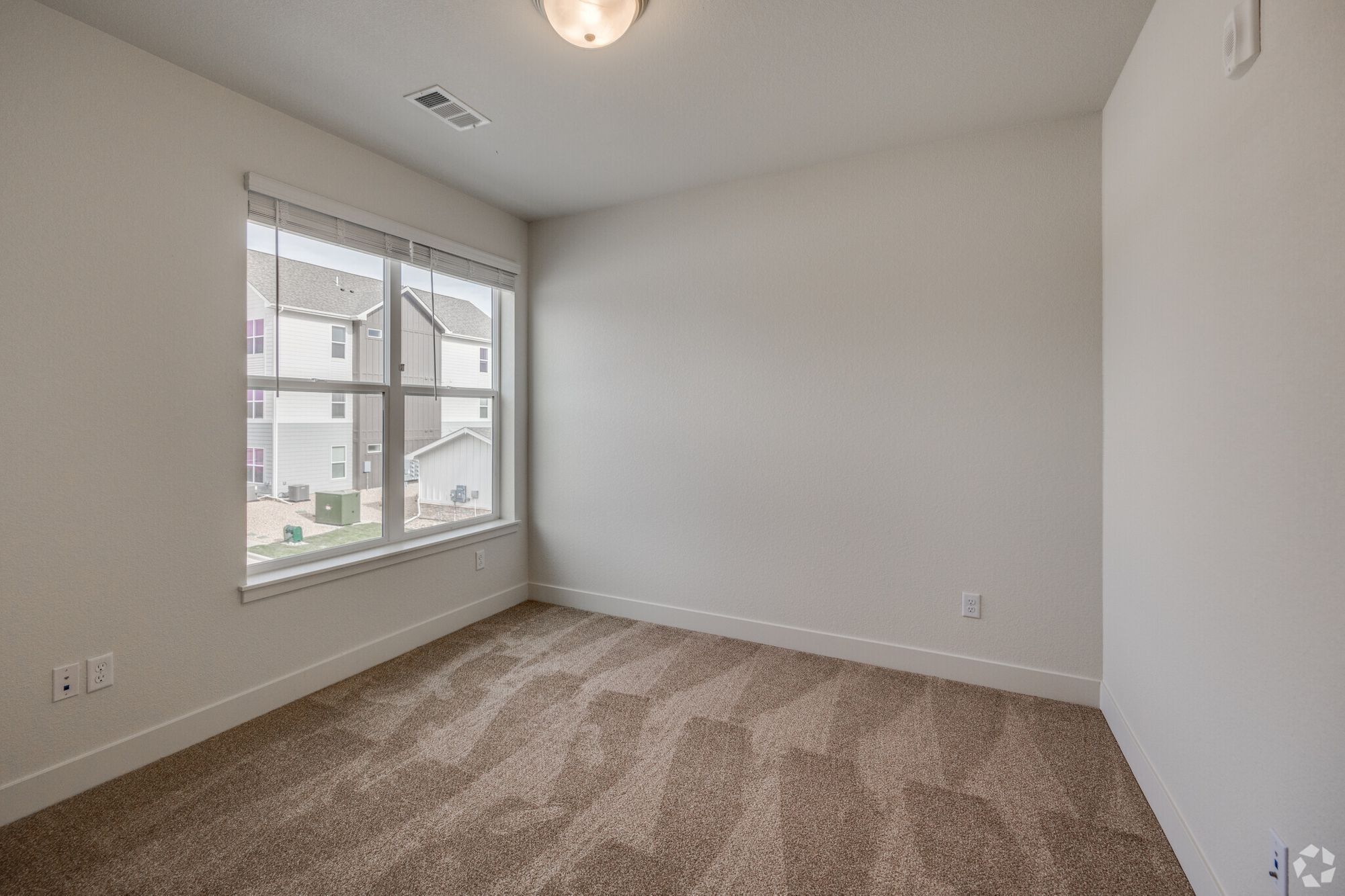 the-ridge-at-mountain-lion-loveland-co-3-br-2-ba---1336-sf (1).jpg