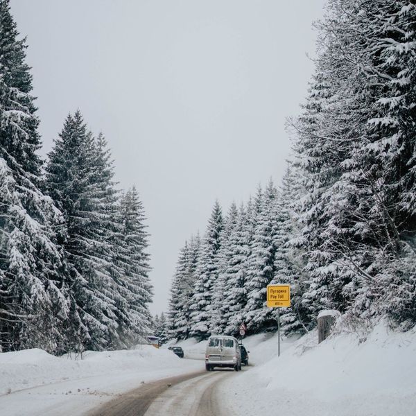 driving on snowy road