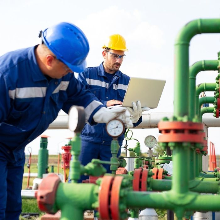 gas company checking readings